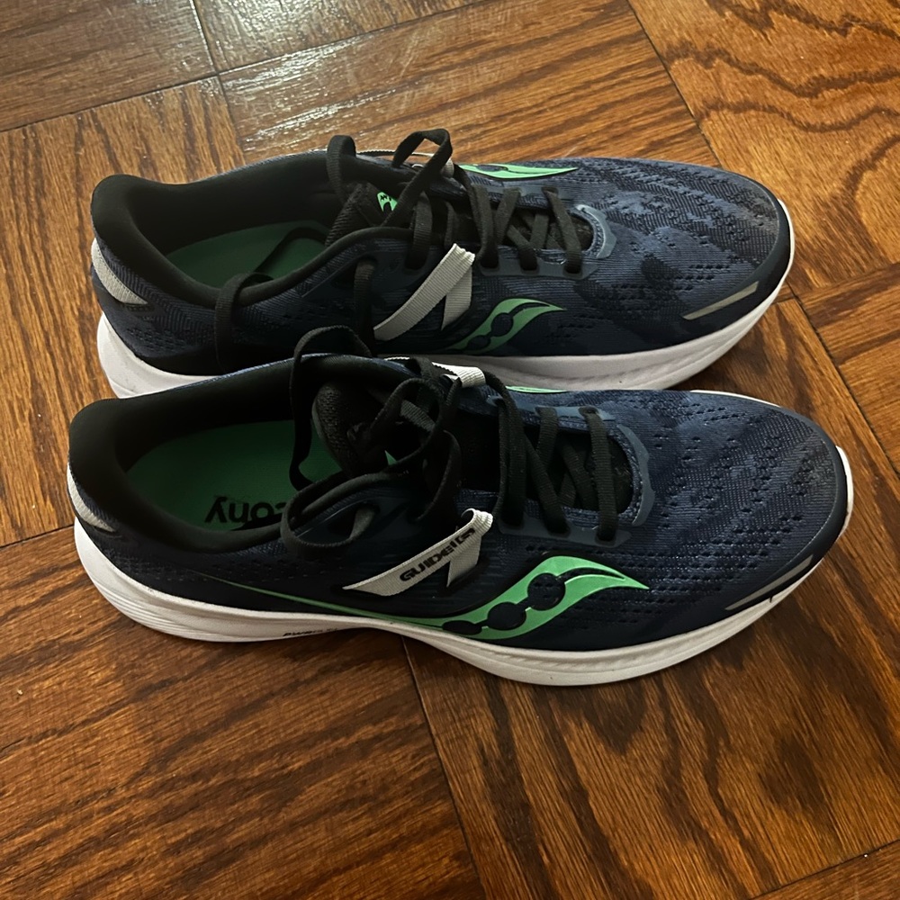 Saucony Guide 16 Fleet Fleet Exclusive